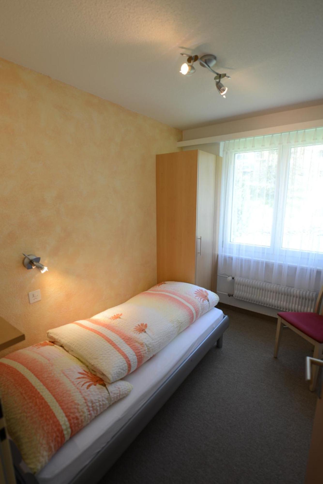 Haus Kandahar Saas-Fee Quarto foto