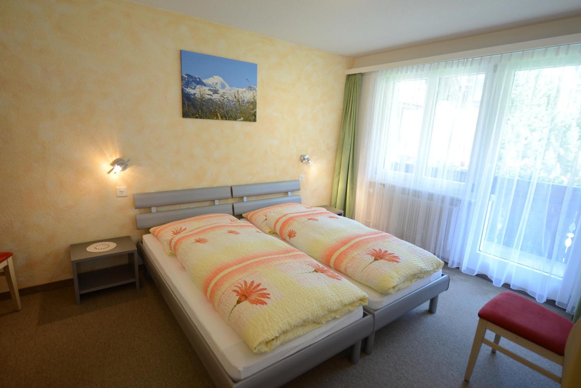 Haus Kandahar Saas-Fee Quarto foto